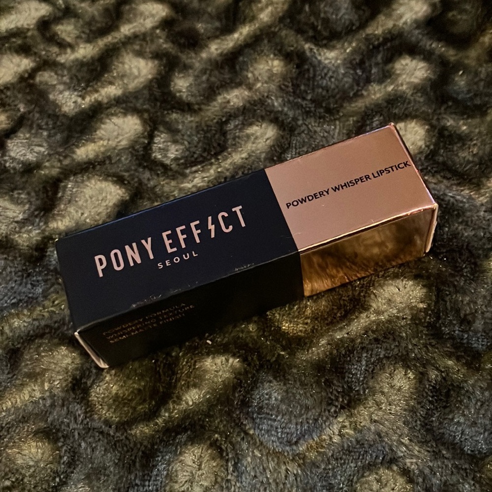 Pony effects lipstick